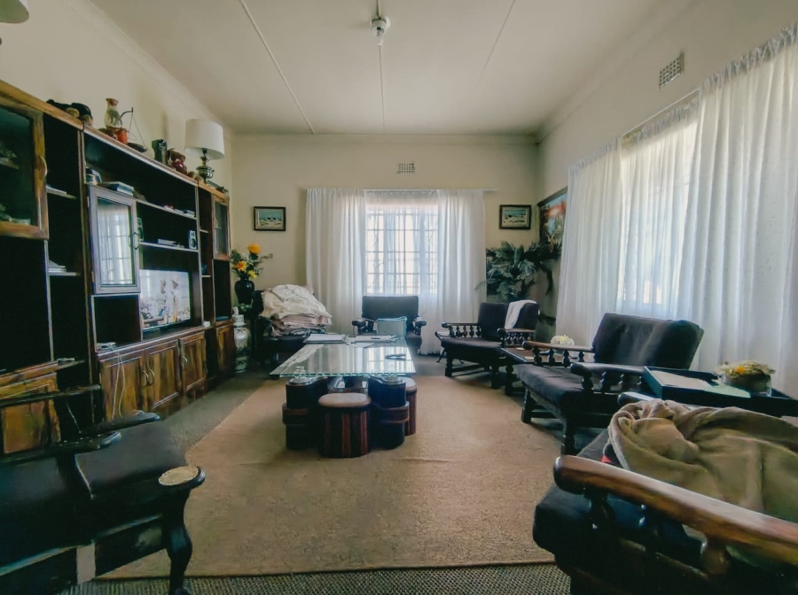 3 Bedroom Property for Sale in Makwassie North West
